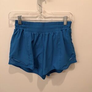 Lululemon hotty hot Hawai’i short short 2.5in